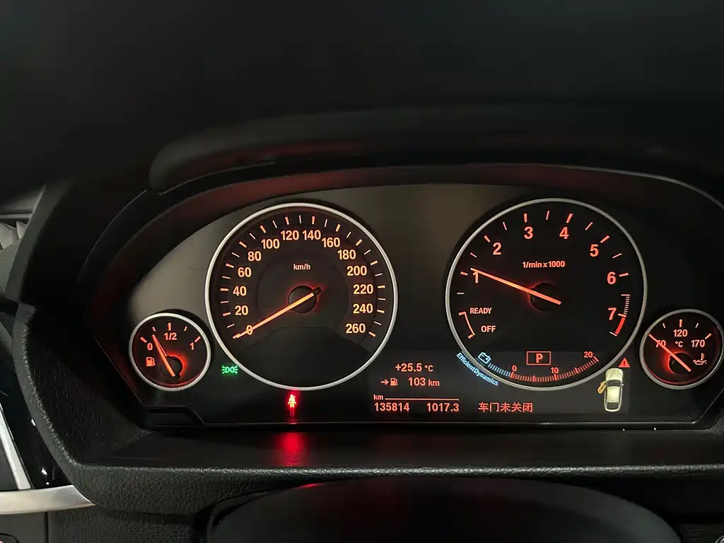 BMW 3 Series GT 2018 — фото 13