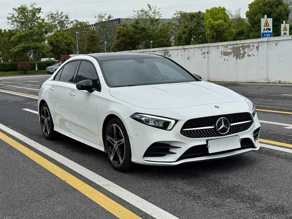 Mercedes-Benz A-Class 2020 — фото 3