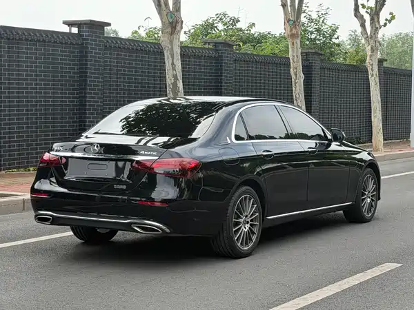 Mercedes-Benz E-Class 2023