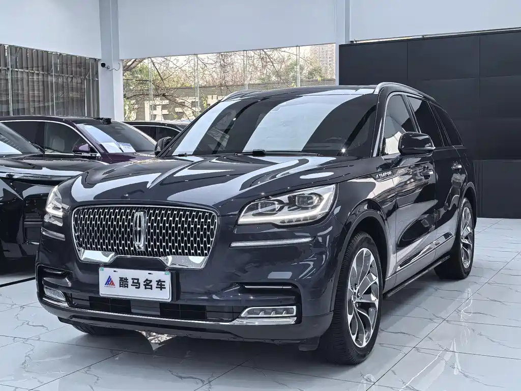 Lincoln Aviator 2021 — фото 1
