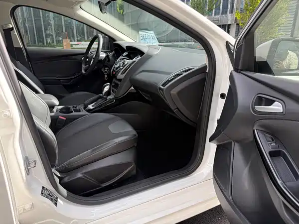 Ford Focus 2015