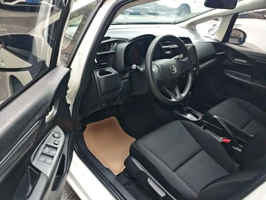 Honda Fit 2019 — фото 16