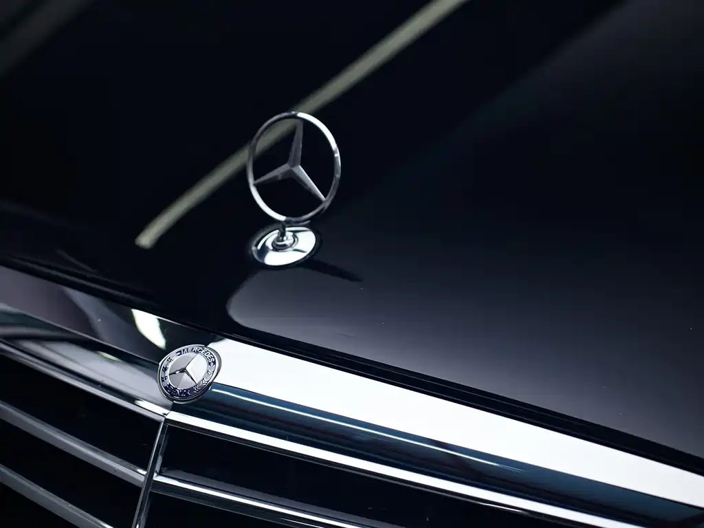 Mercedes-Benz E-Class 2008 — фото 4