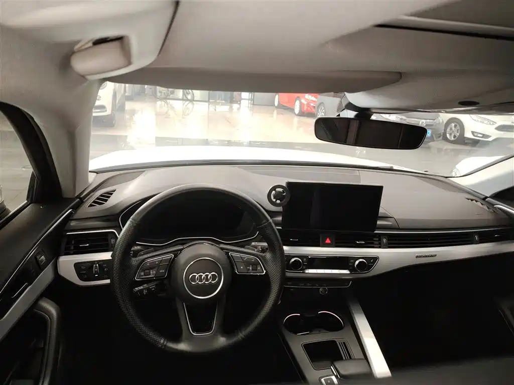 Audi A4L 2021 — фото 10