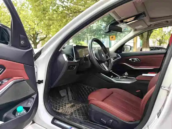 BMW 3 Series 2024