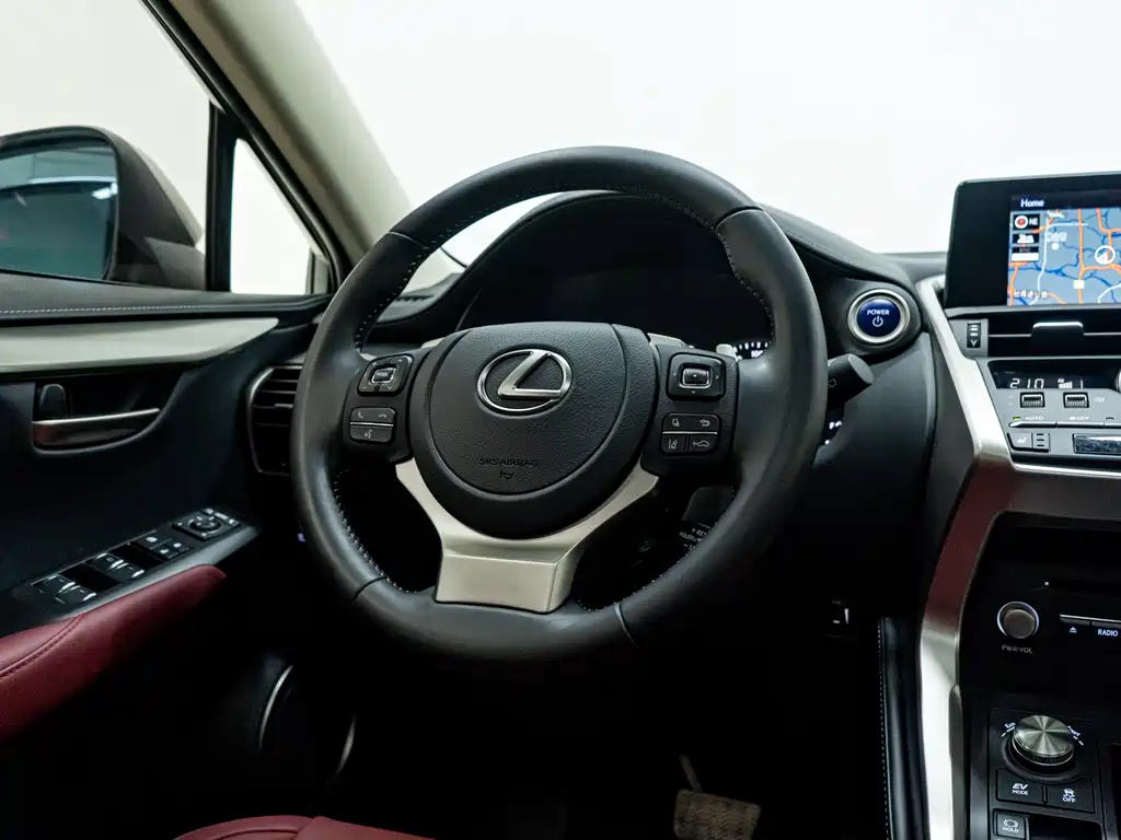 Lexus NX 2021 — фото 18