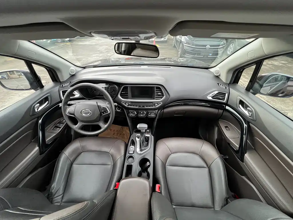 GAC Trumpchi GS4 2018 — фото 12