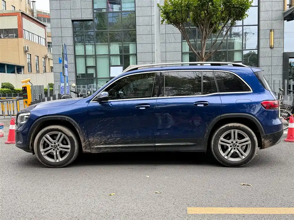 Mercedes-Benz GLB 2022 — фото 3