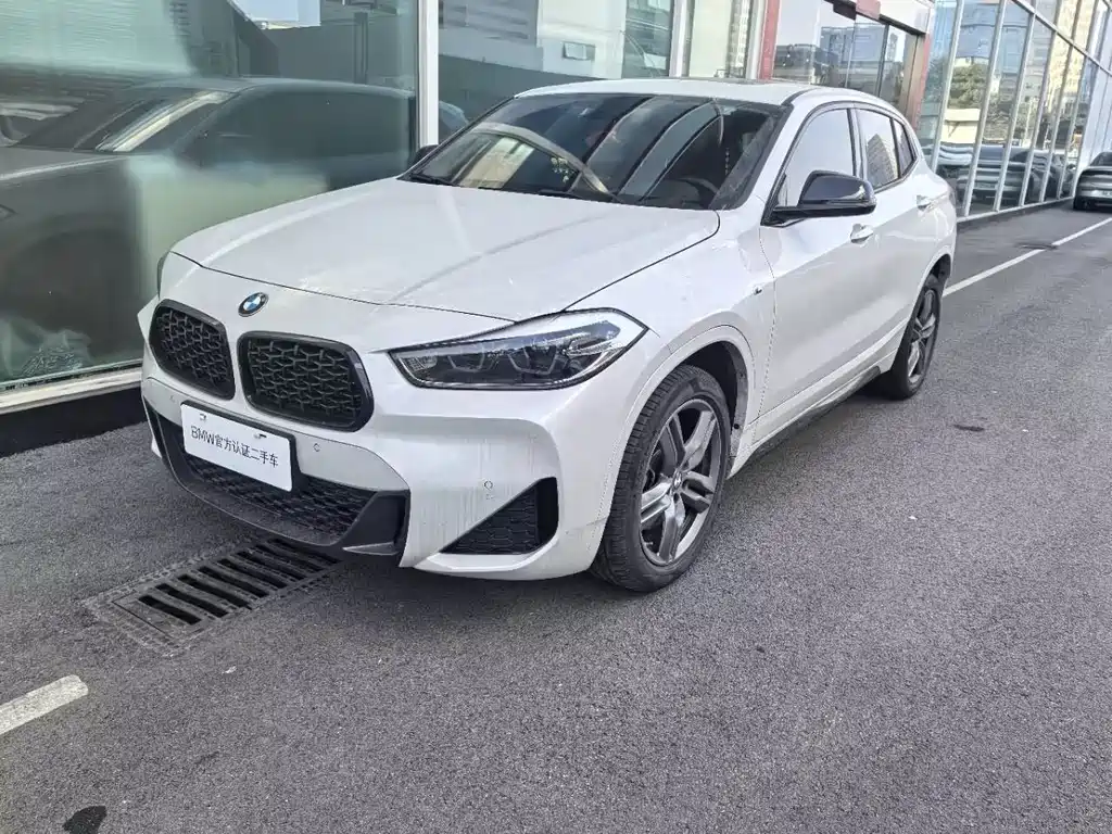 BMW X2 2023 — фото 1