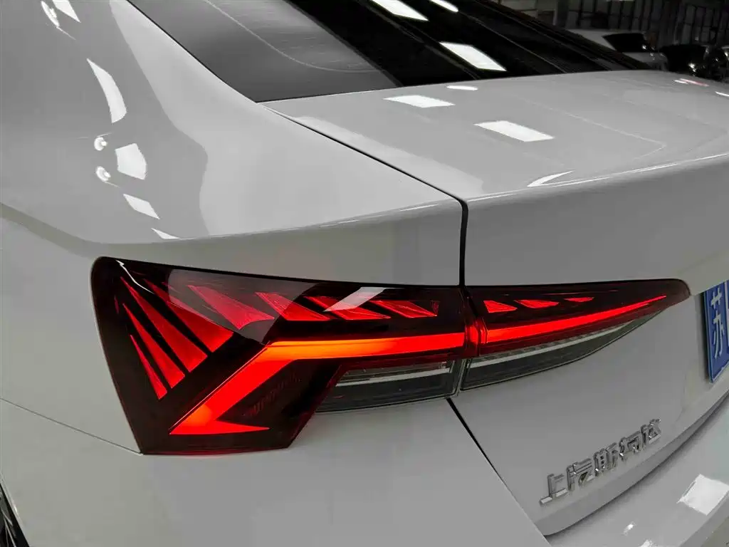 Skoda Octavia 2024 — фото 19