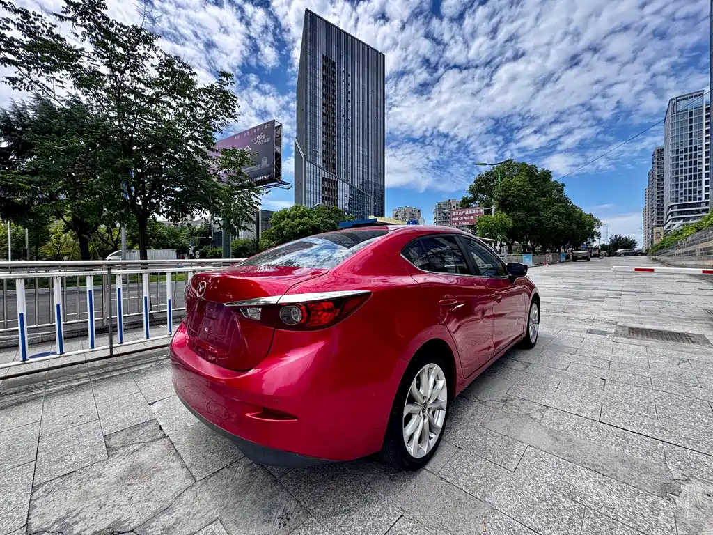Mazda 3 Axela 2015 — фото 8