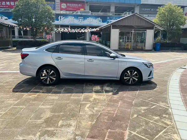 Roewe Feifan ER6 2022