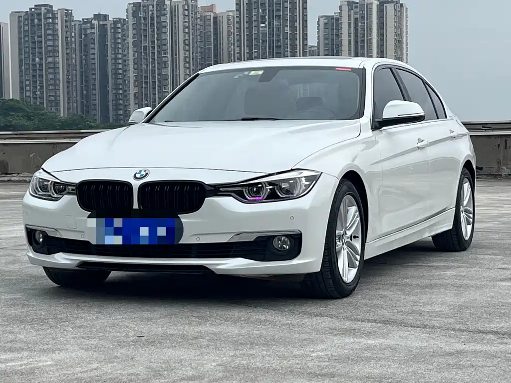 BMW 3 Series 2017 — фото 1
