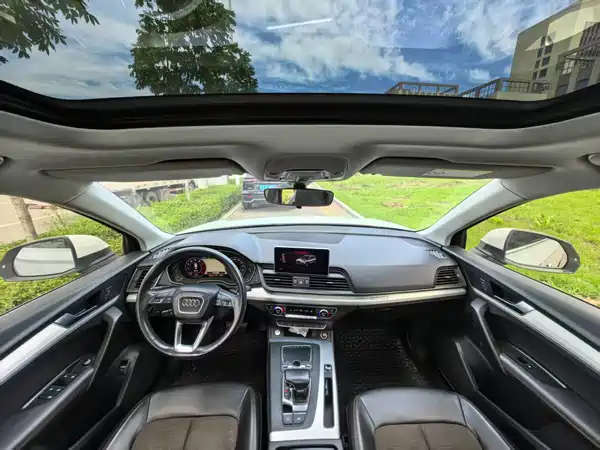 Audi Q5L 2019