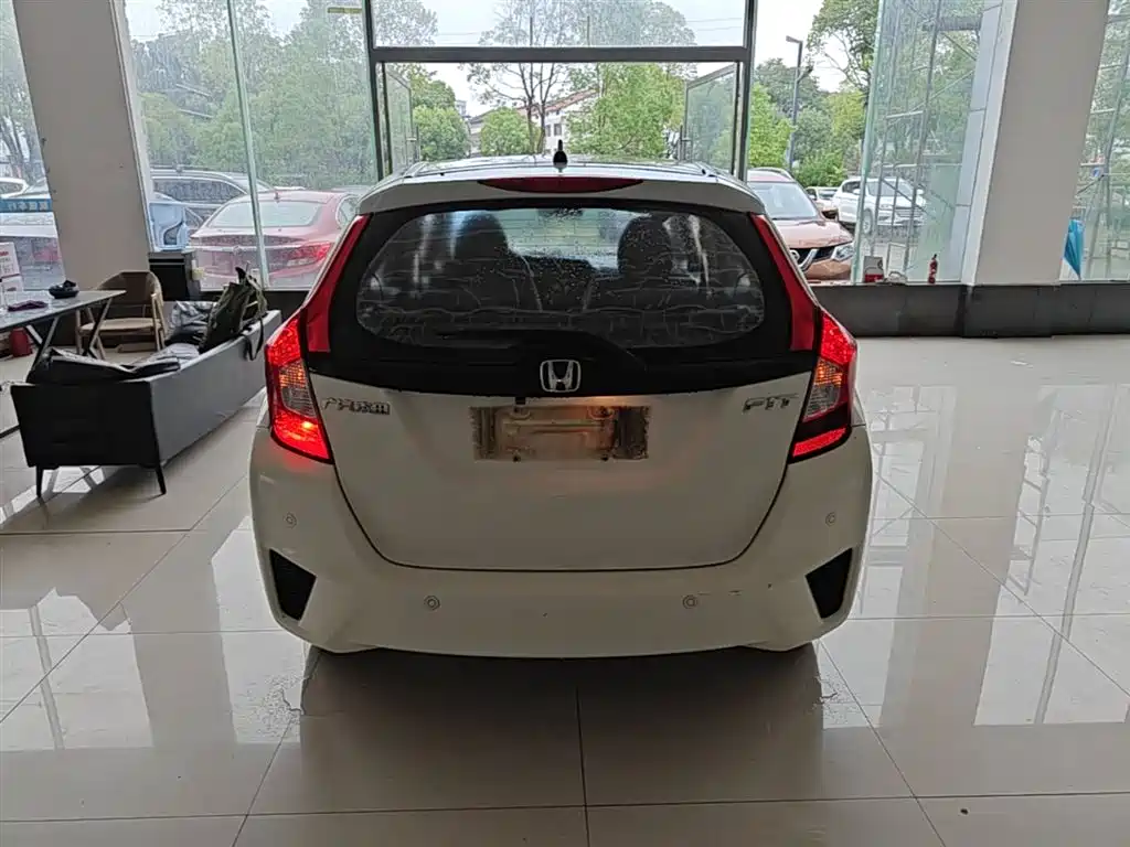 Honda Fit 2017 — фото 6