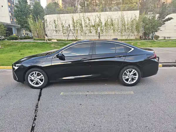 Buick Regal 2024