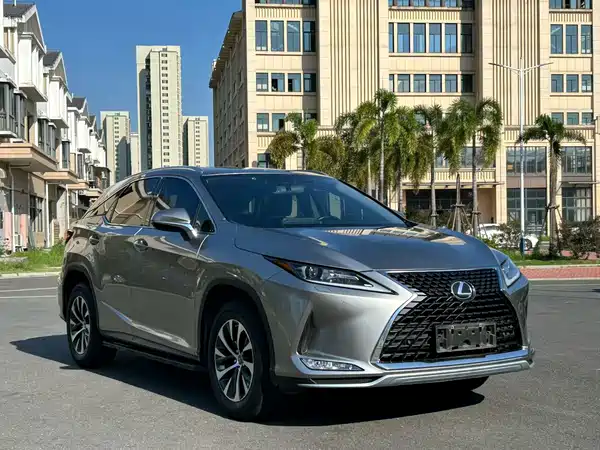 Lexus RX 2022