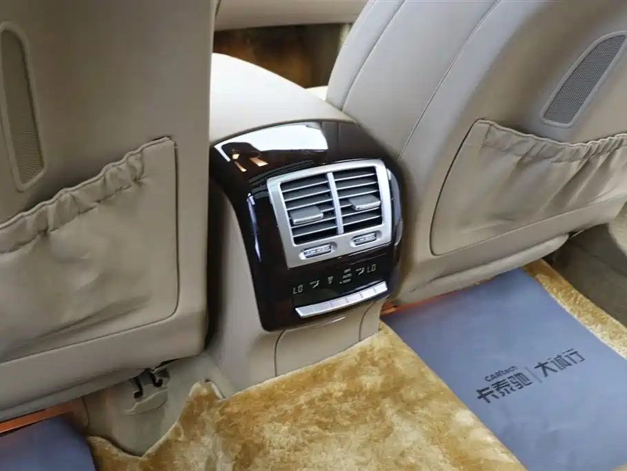 Mercedes-Benz S-Class AMG 2010 — фото 20