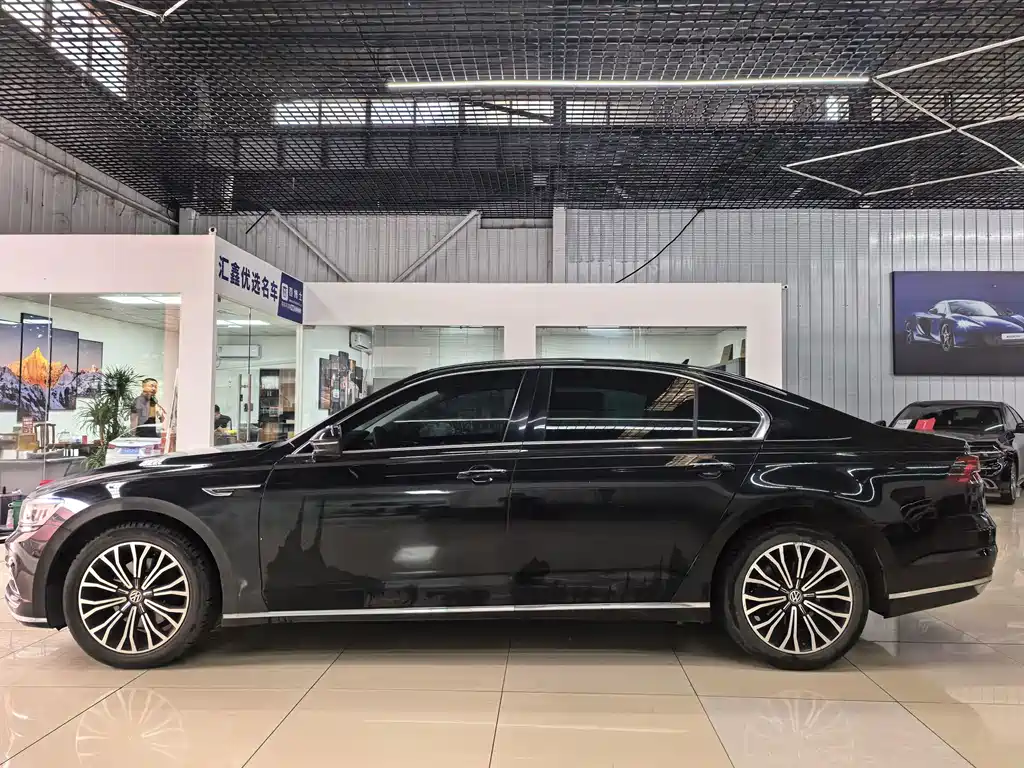 Volkswagen Phideon 2018 — фото 4