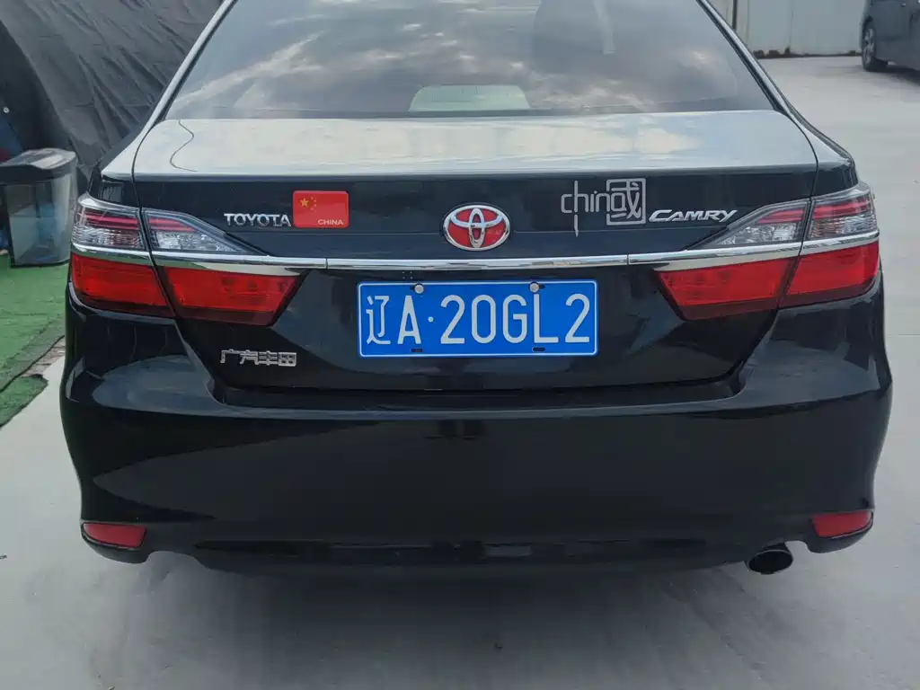 Toyota Camry 2017 — фото 7