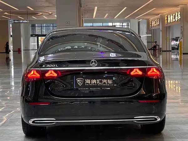 Mercedes-Benz E-Class 2024