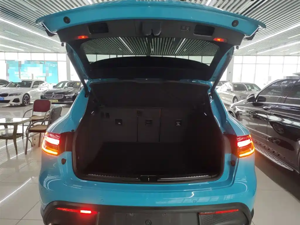Porsche Macan 2022 — фото 19