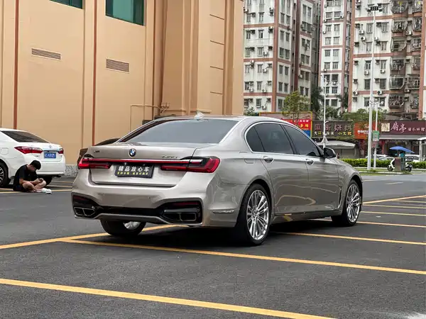 BMW 7 Series 2013