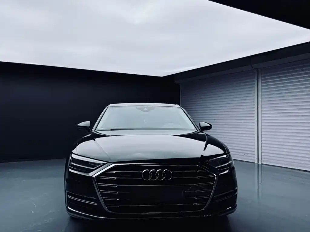Audi A8 2022 — фото 6