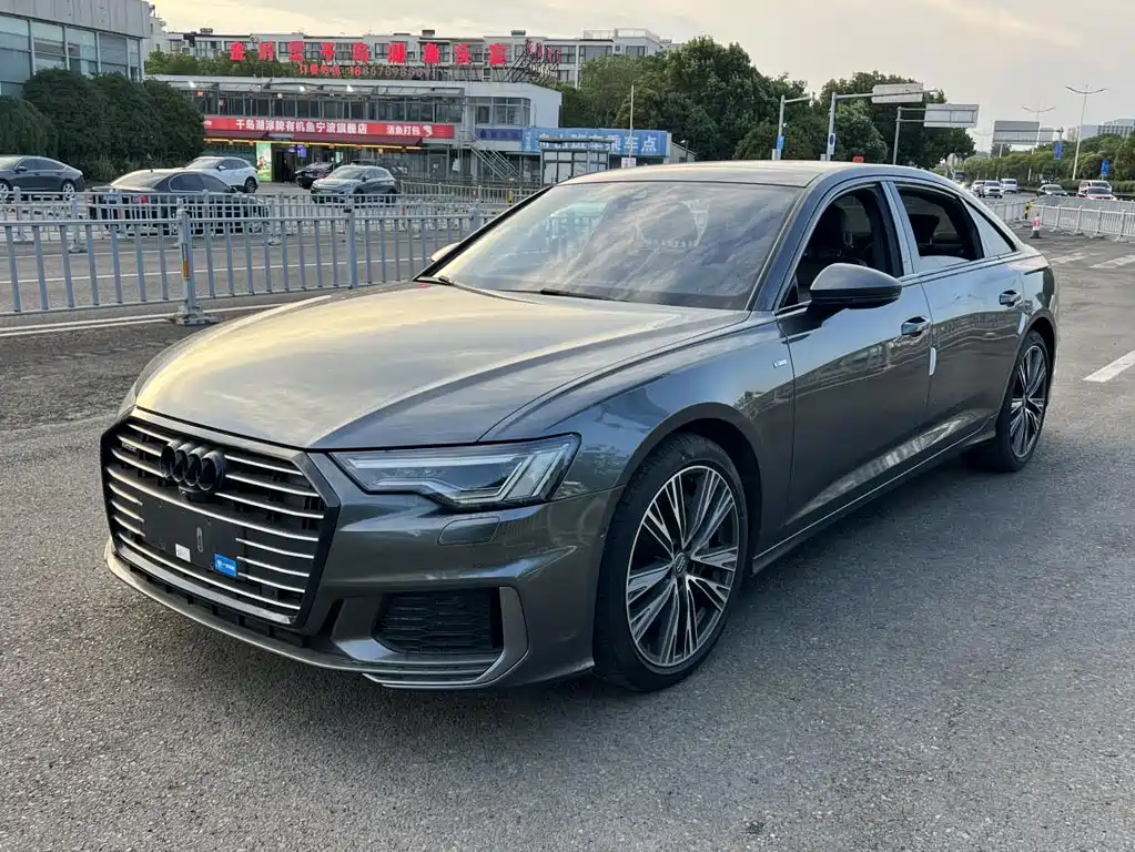 Audi A6L 2020 — фото 1