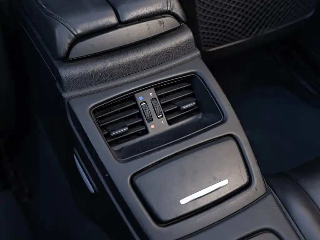 BMW M3 2013 — фото 18