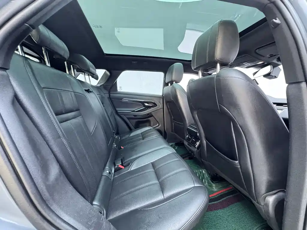 Land Rover Evoque 2021 — фото 9