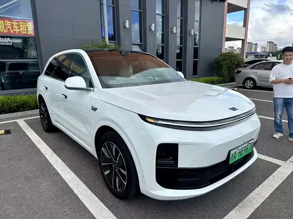 Li Auto L6 2026