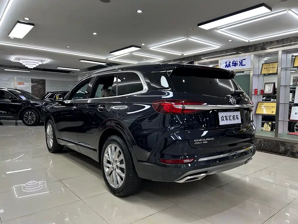 Buick Enclave 2022 — фото 19