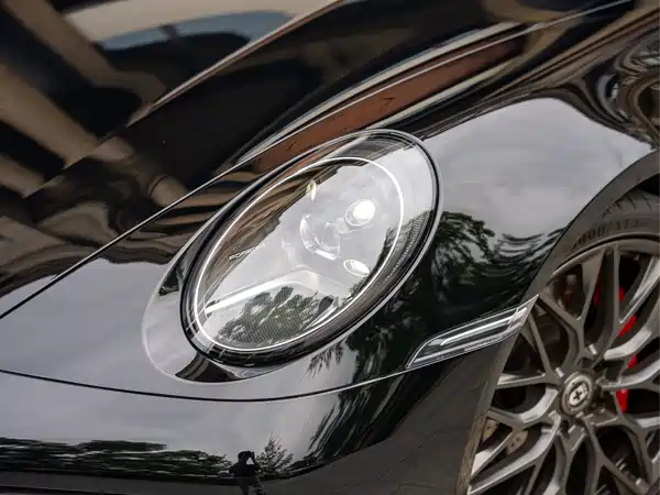 Porsche 911 2023