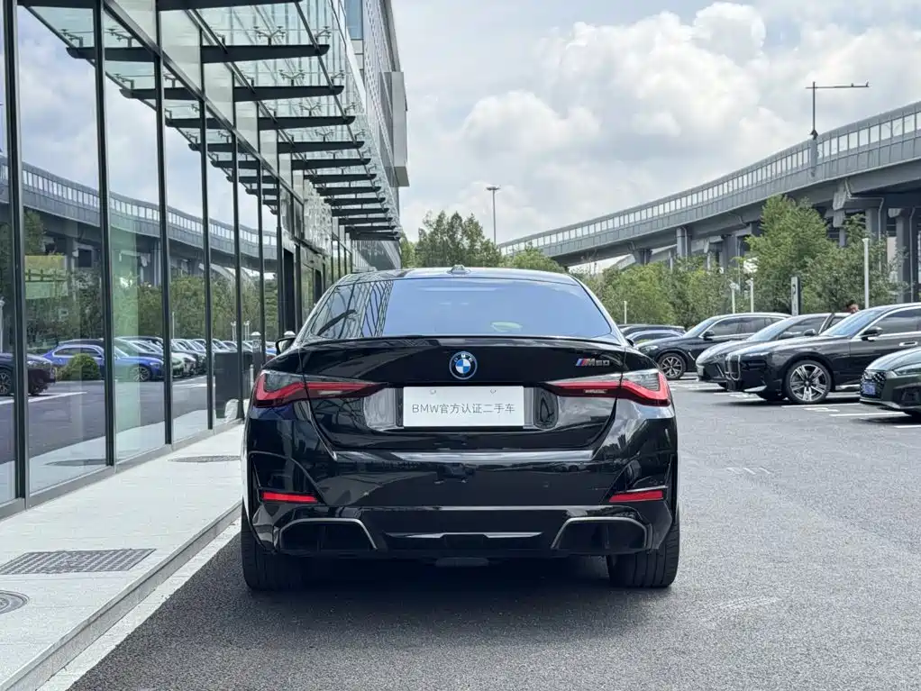 BMW i4 2024 — фото 4