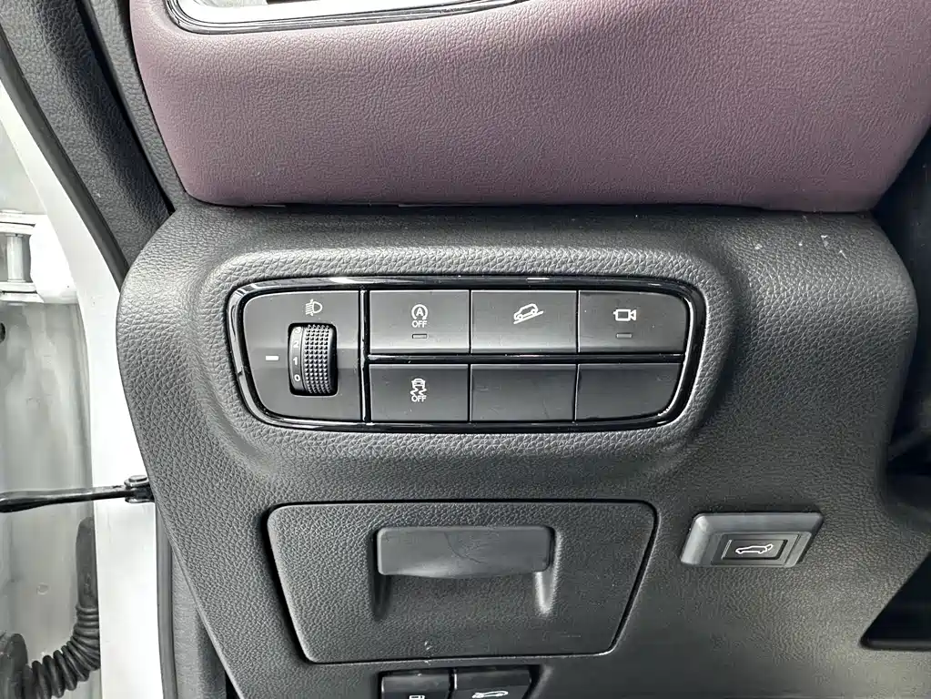 GAC Trumpchi M6 2022 — фото 9