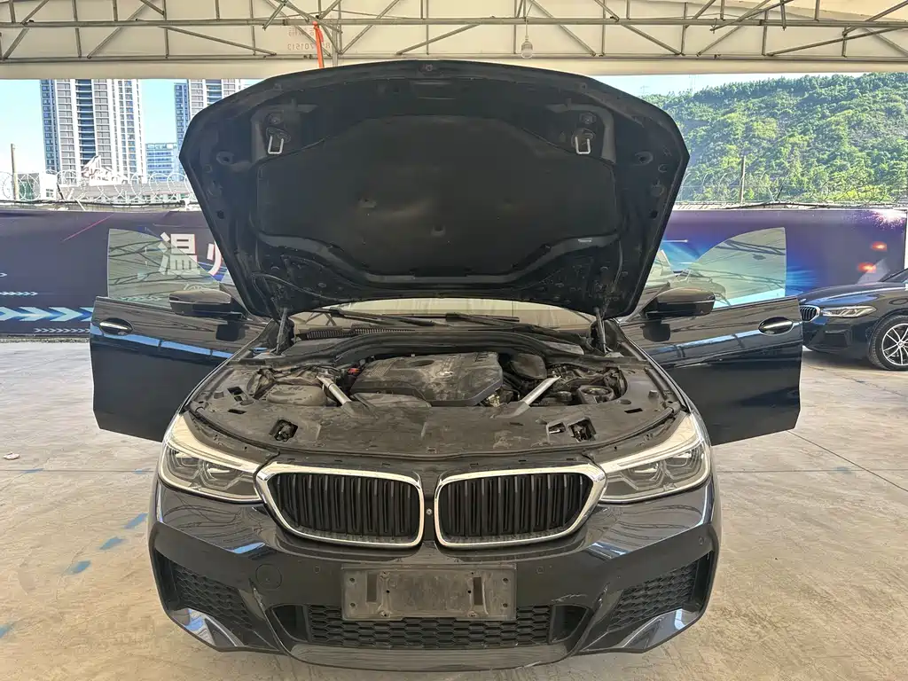 BMW 6 Series GT 2018 — фото 10