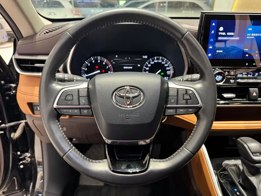 Toyota Highlander 2024 — фото 13