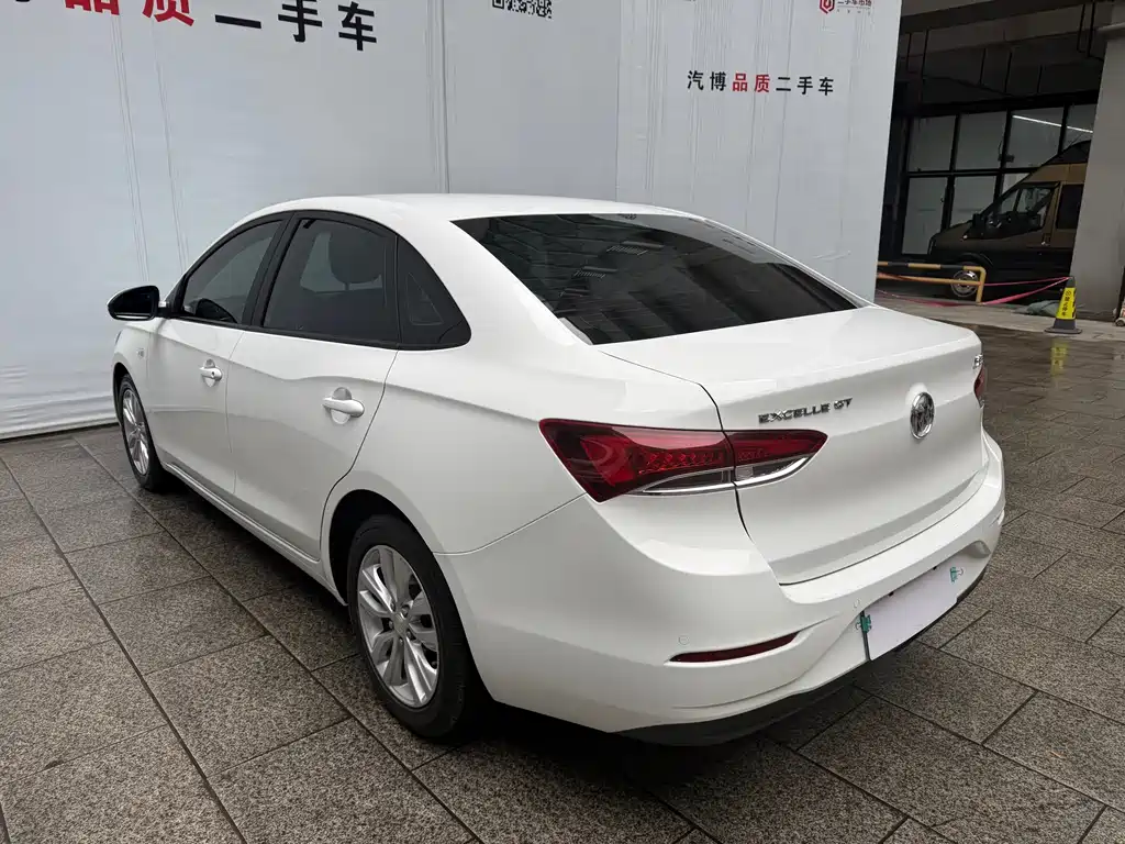 Buick Excelle 2022 — фото 17