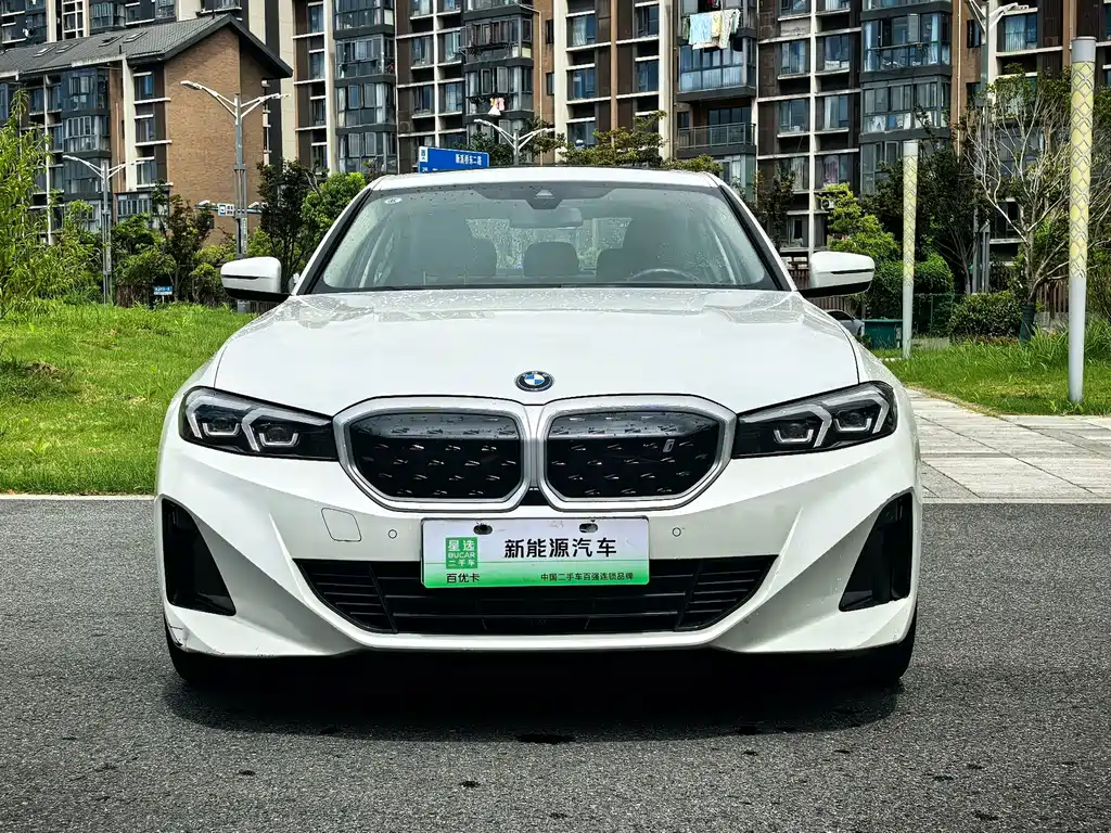 BMW i3 2022 — фото 2