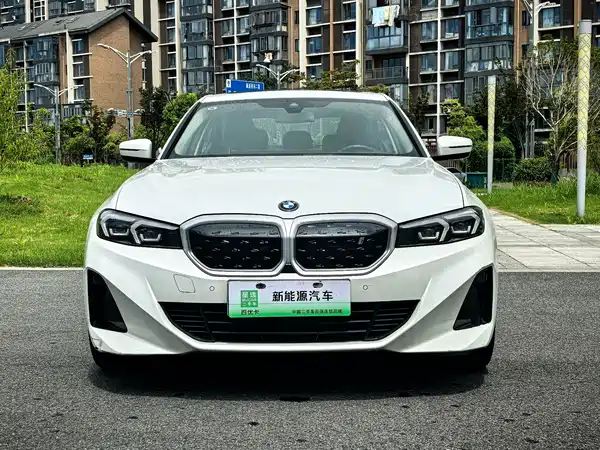 BMW i3 2022