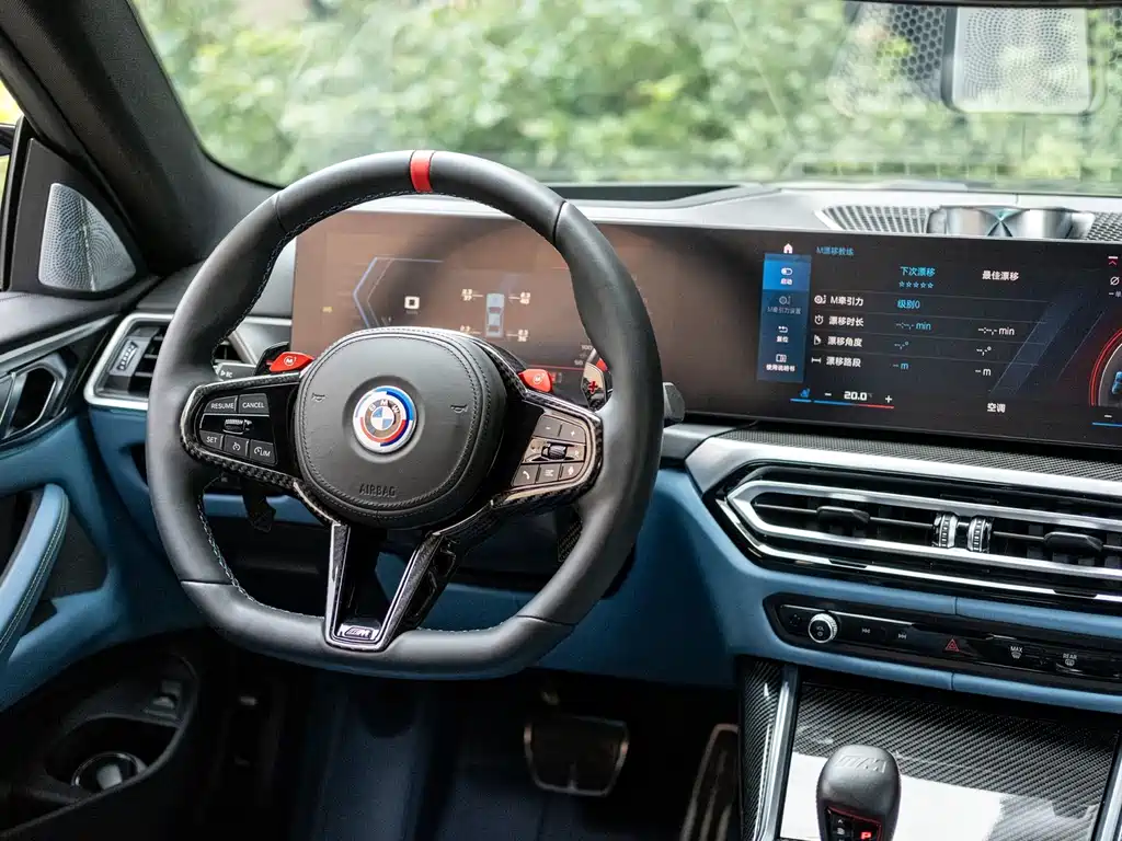 BMW M4 2024 — фото 11