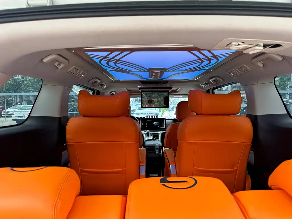 GAC Motor Trumpchi M8 2021 — фото 12