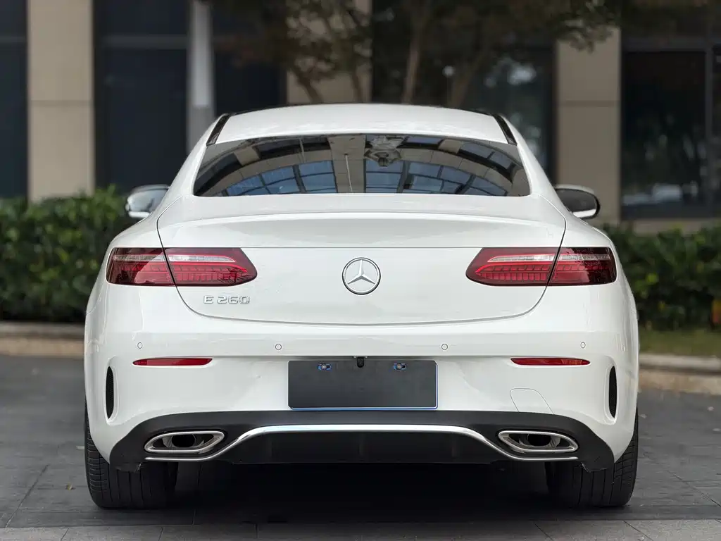 Mercedes-Benz E-Class 2021 — фото 10