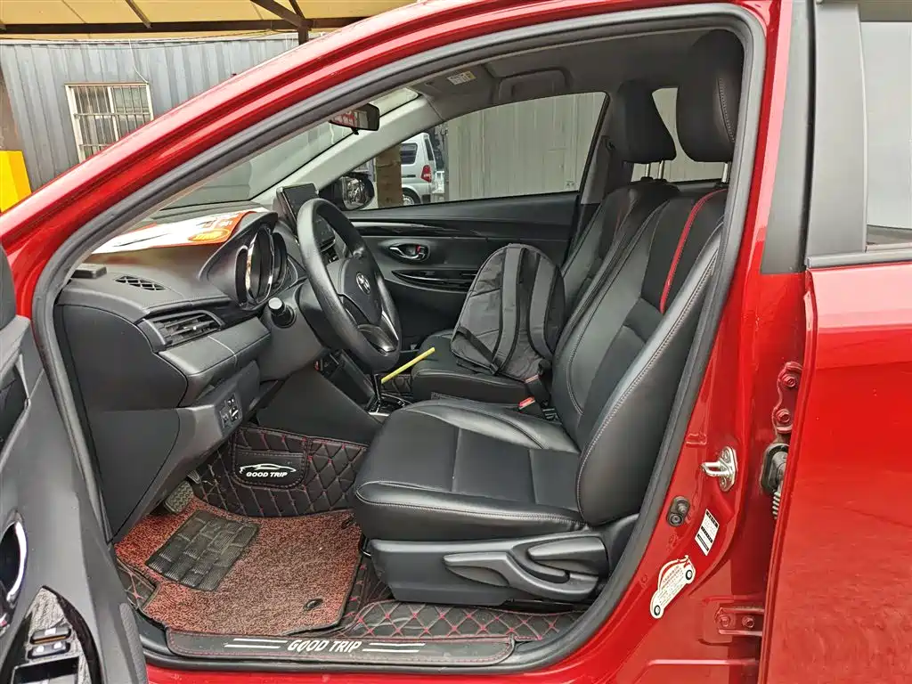 Toyota Yaris L 2020 — фото 8
