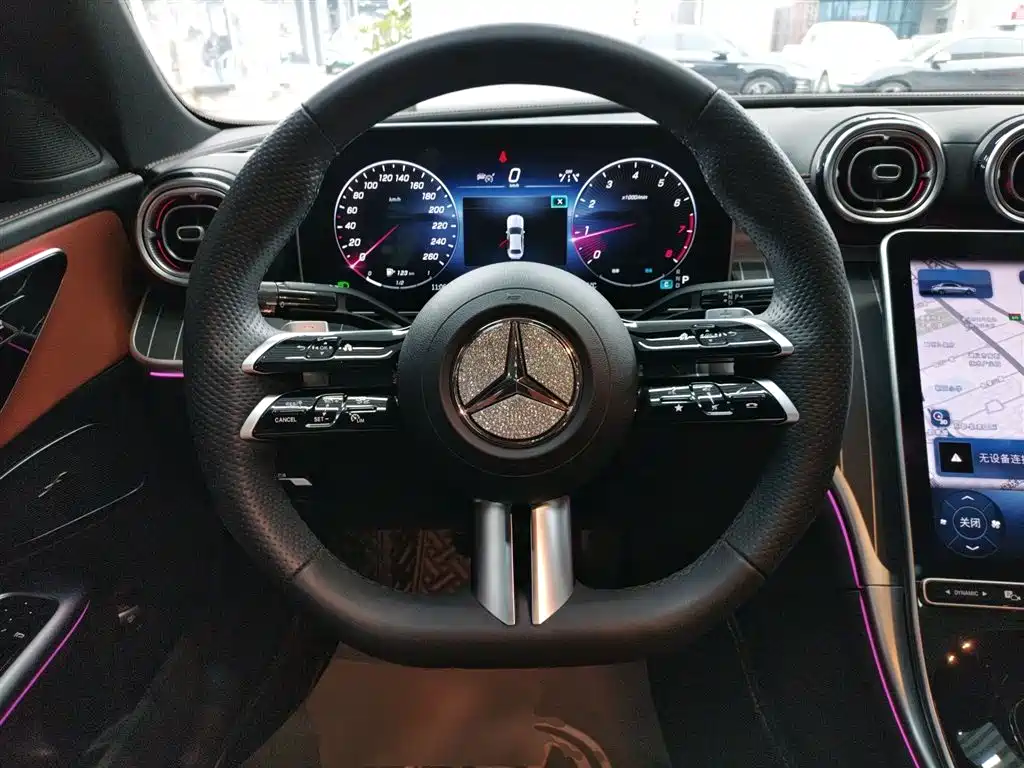 Mercedes-Benz C-Class 2023 — фото 7