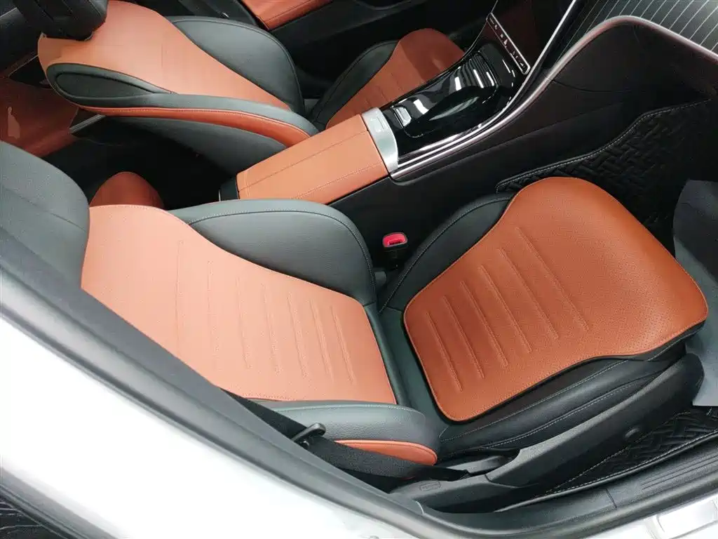 Mercedes-Benz C-Class 2023 — фото 20