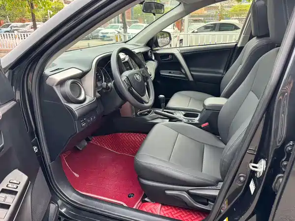 Toyota RAV4 2016
