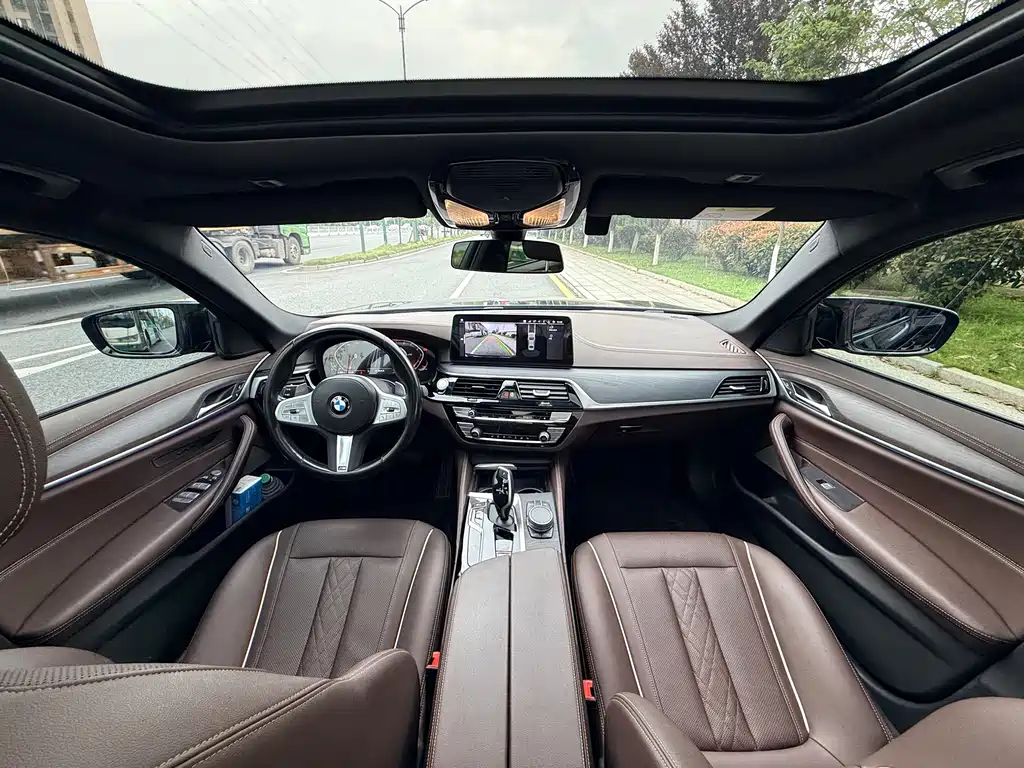 BMW 5 Series 2023