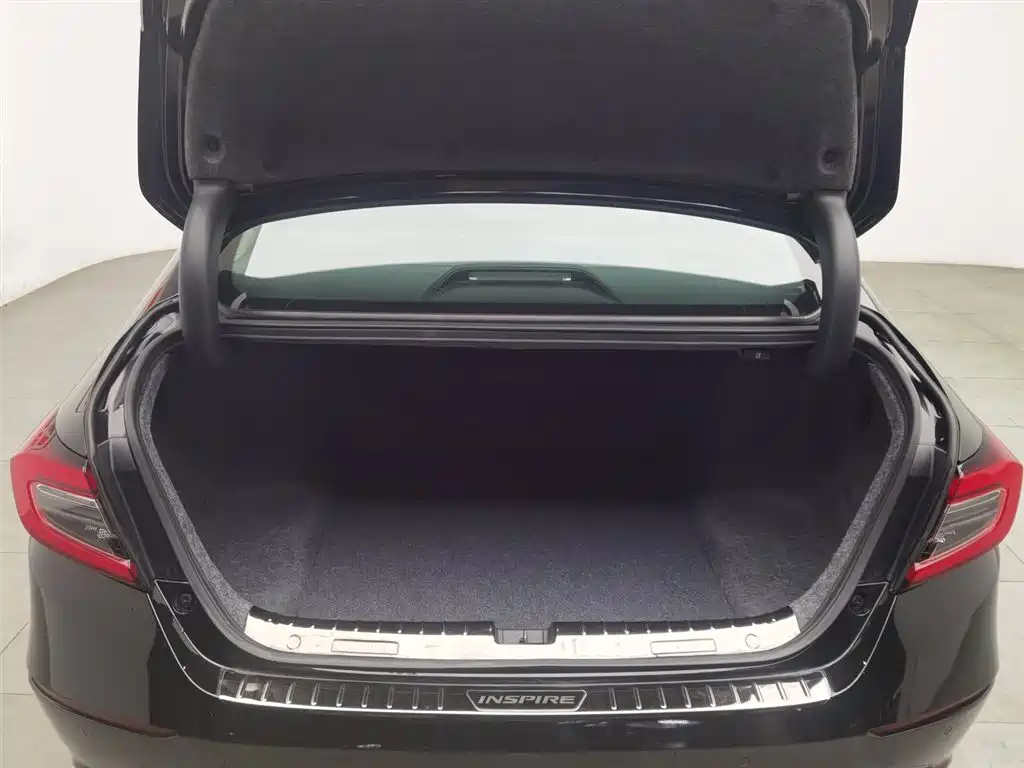 Honda Accord 2023 — фото 16